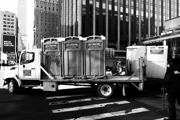 Best Affordable portable toilet rental  in Pheasant Run, OH